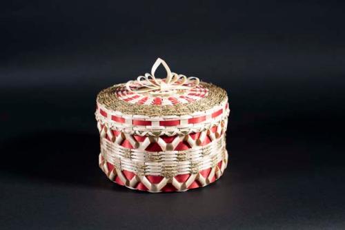 Brown ash and sweetgrass fancy basket with cover