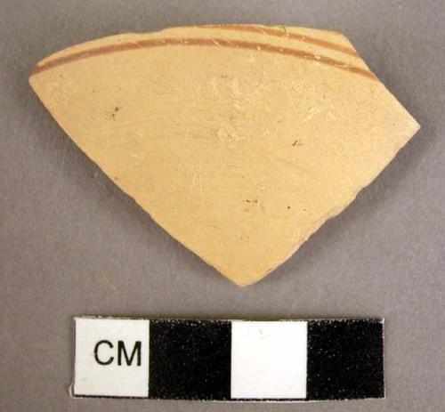 Potsherd - Mycenaen - fine red horizontal lines