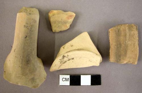 5 rim sherds; 13 sherds; 8 handle fragments; shoulder sherd; base fragment - pla