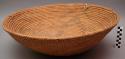 Large basket tray, coiled. Made of bear grass (natural and dyed brown).
