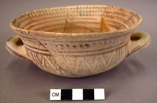 Pottery skyphos