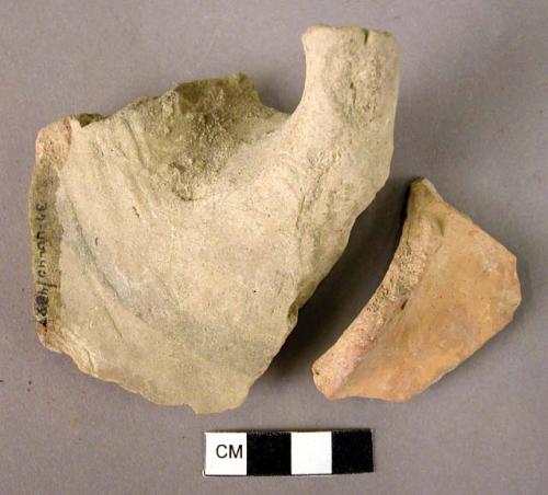 5 intermediate potsherds