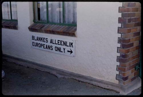 Sign; Blankes Alleenlik [Whites Only]
