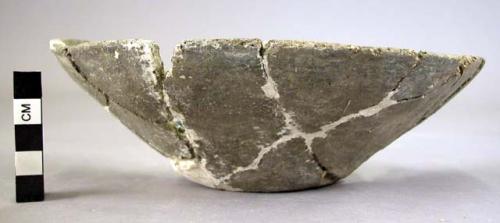 Partially restorable pottery vessel