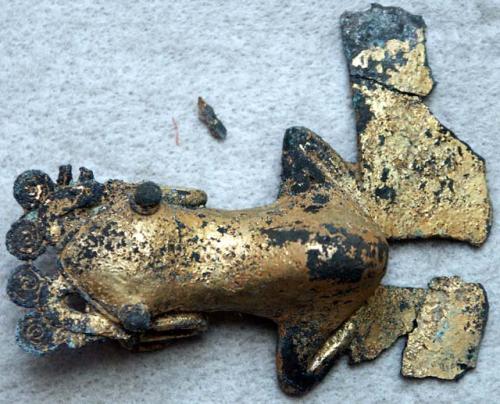 Fragmentary gold-plated copper ornament - frog shape