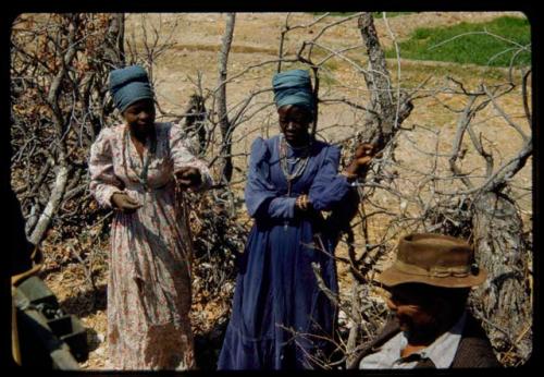 Women standing at William Hartley's kraal