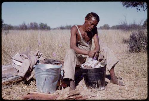 /Gishay washing clothes