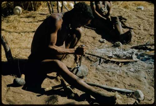 Spear, Making: "Gao Helmet" shaping an assegai blade