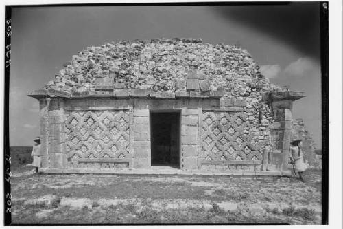 East elevation of second story at Monjas.