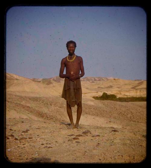 Man standing at the Curoca Valley