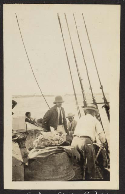 "La Esperanza", 1922: Sailing from Belize