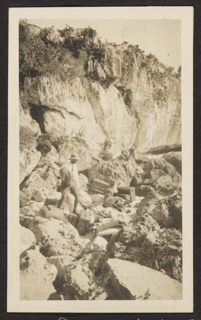 Baggage, at the foot of the cliff, Tulum