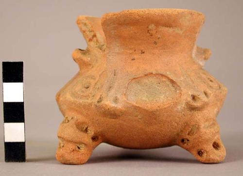 Pottery tripod bowl - incised decoration