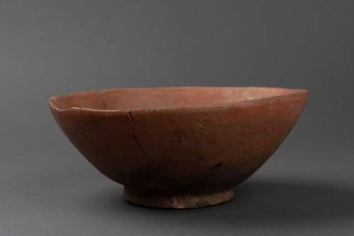 Ring base bowl of flesh ware