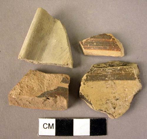 Rim potsherd; 3 sherds