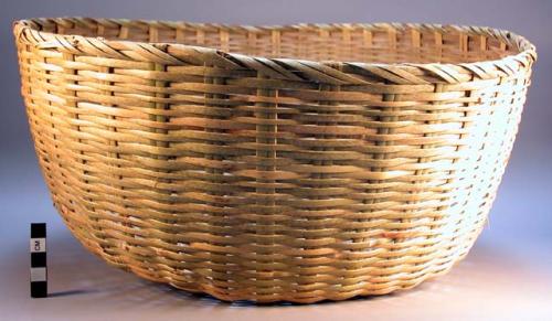 Large basket made of wild bamboo by men for general storage of food;