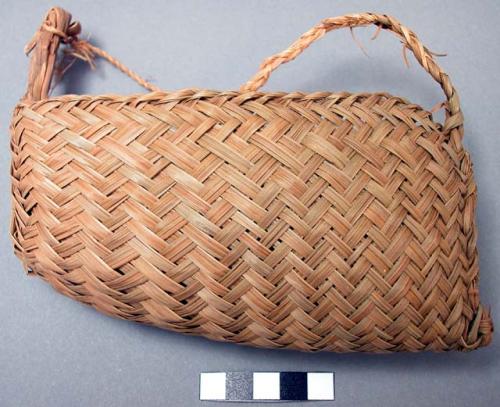 Triangular basketry bag