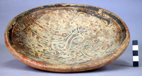 Pottery bowl, polychrome, with stand broken off