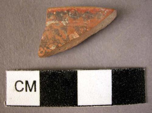 Rim potsherd - naturalistic