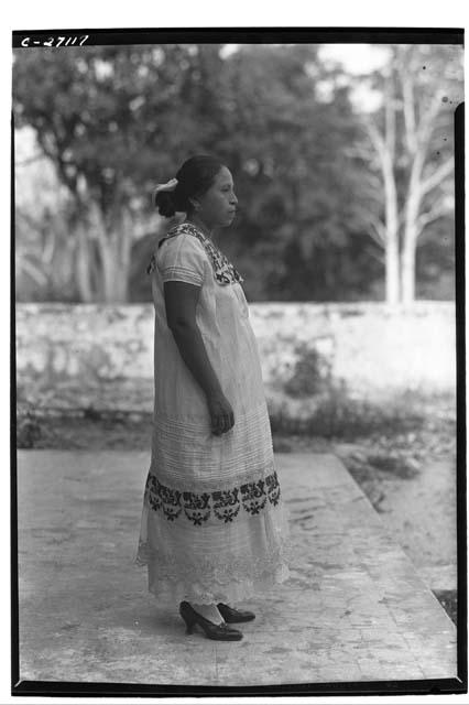 Native Maya woman. Wife of Tarcicio Chan