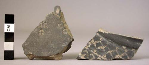 3 incised sherds