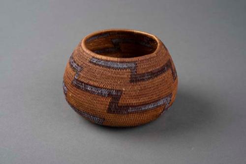 Grasshopper basket, tsai weave