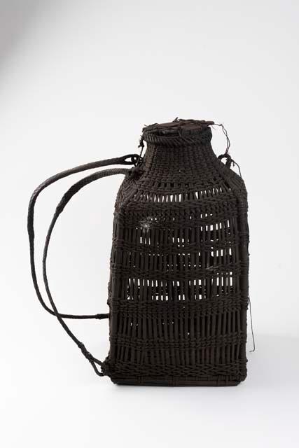 Baskets for carrying locusts