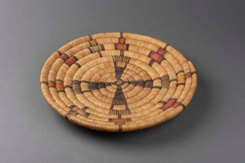 Basket, coiled plaque