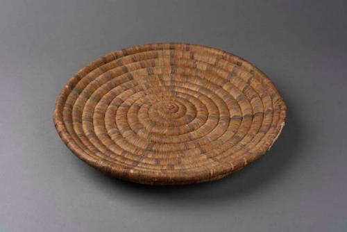 Coiled basketry tray