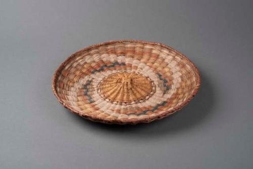 Wicker basket tray