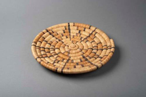 Coiled basket tray