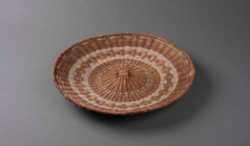 Wicker basket tray