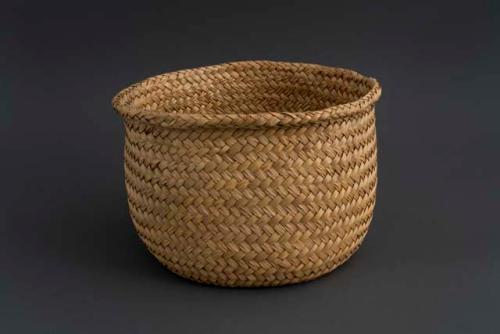 Twilled cylindrical basket