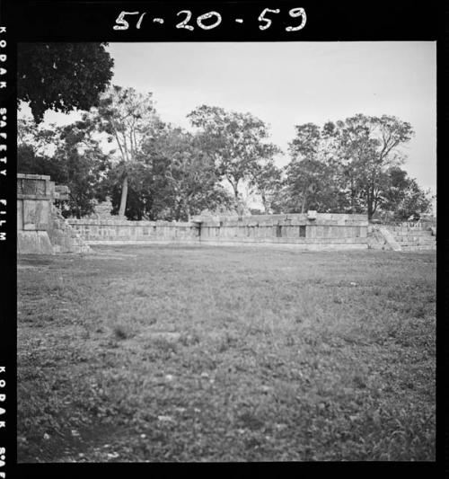 Tzompantli & Temple de las Aguilas (left) shortly after reconstruction