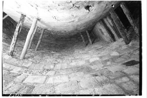 Caracol, view taken looking up into vault of outer corridor