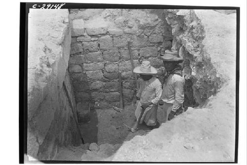 Caracol. Excavation of circular substructure, N. side.