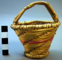 Miniature basket with handle