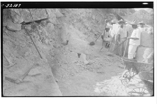 Mercado - corridor, west end during excavation. Feb. 5th.