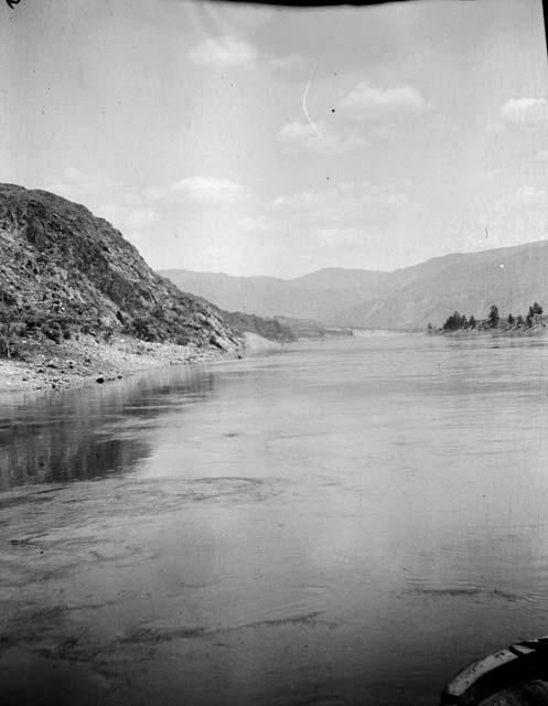 Columbia River near Chelan Falls