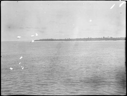 Tabuaeran (Fanning) Island, distant view