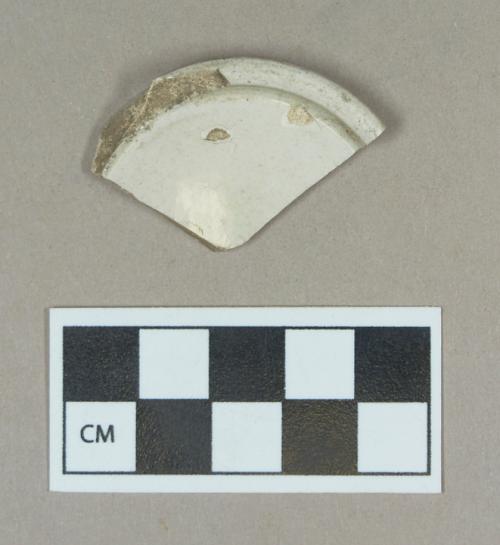 Ceramic, pearlware base and footrim fragment