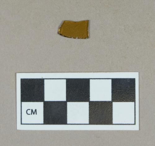 Glass, amber bottle body fragment