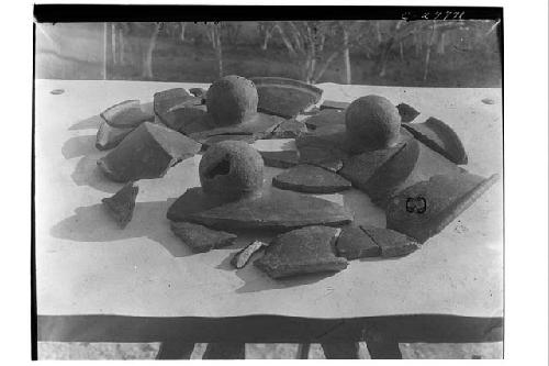 Tripod bowl, polished redware - Temple of Interior Columns and House of Grinding