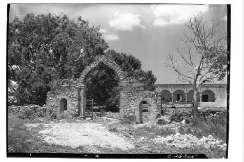 Arched gateway and Casa Principal