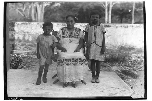 Maya woman and her children