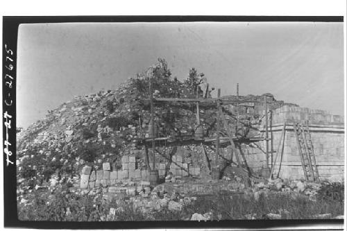 Showing excavation and repair of northeast corner of Temple of Wall Panels