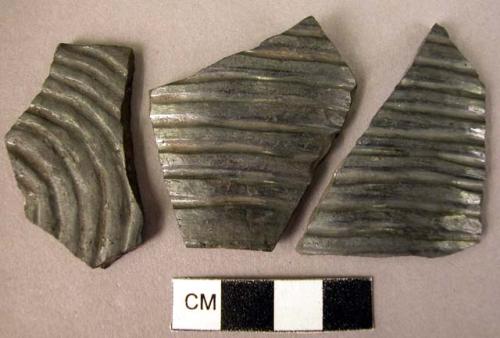 Potsherd, ribbed