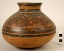 Black-line pottery jar