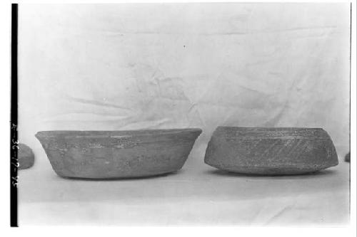 Z 675 = pottery bowl, Z 673 = pottery bowl