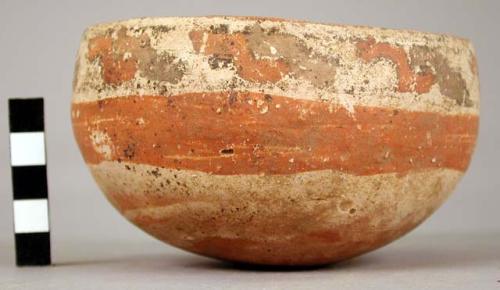 Painted earthen vase